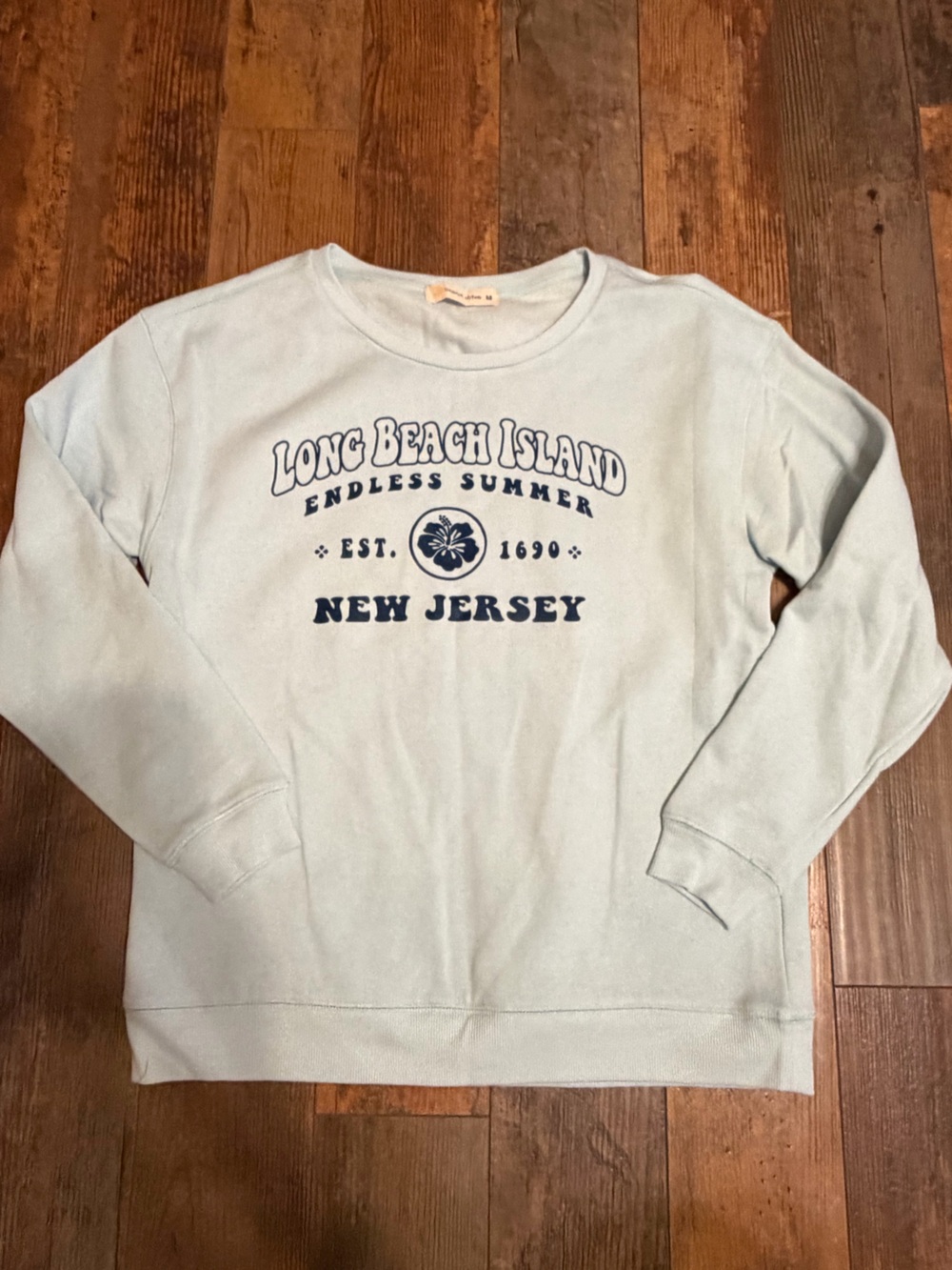 NWOT Women’s ocean drive light blue LBI Long Beach island sweatshirt medium